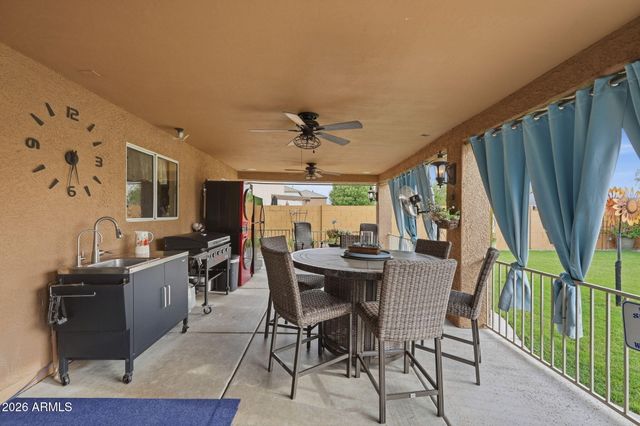 28650 N OBSIDIAN Drive, San Tan Valley, AZ 85143