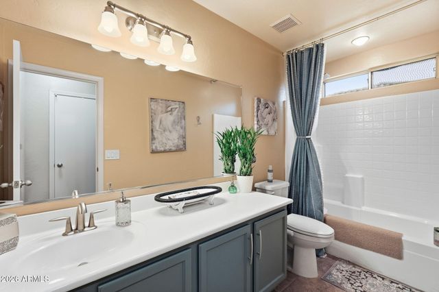 28650 N OBSIDIAN Drive, San Tan Valley, AZ 85143