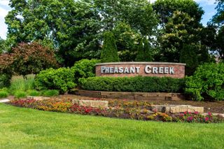 925 Spring Hill Drive 311, Northbrook, IL 60062