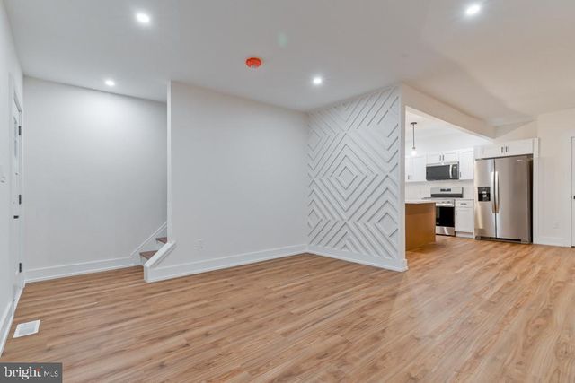 10 N HILLTOP AVE, Somerdale, NJ 08083