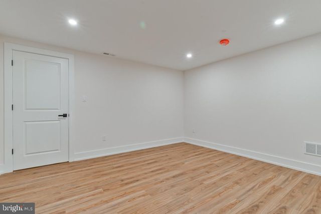 10 N HILLTOP AVE, Somerdale, NJ 08083