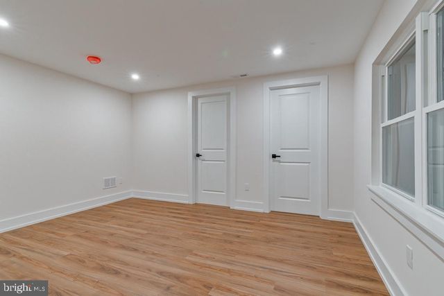 10 N HILLTOP AVE, Somerdale, NJ 08083