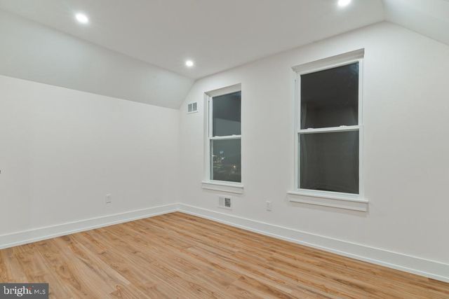 10 N HILLTOP AVE, Somerdale, NJ 08083