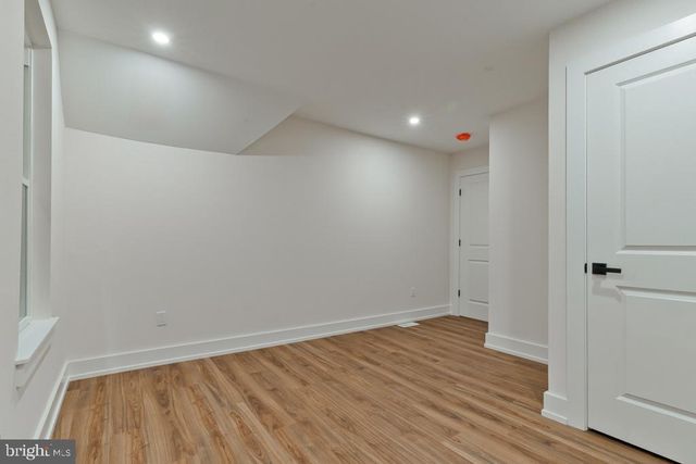 10 N HILLTOP AVE, Somerdale, NJ 08083