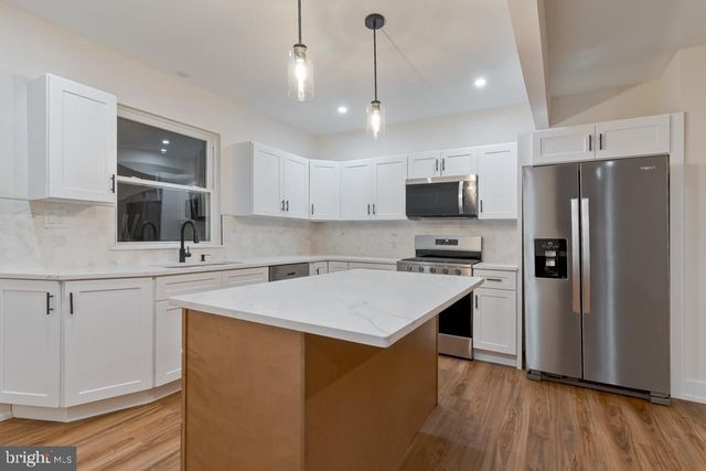 10 N HILLTOP AVE, Somerdale, NJ 08083