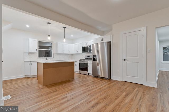 10 N HILLTOP AVE, Somerdale, NJ 08083