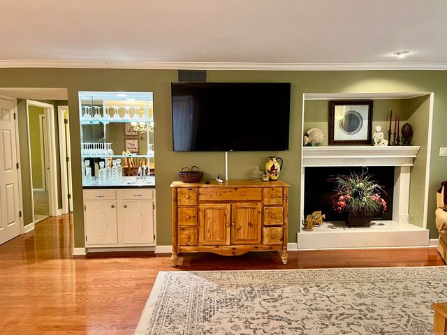 200 Pretti Pt Apt F2, Hot Springs, AR 71913