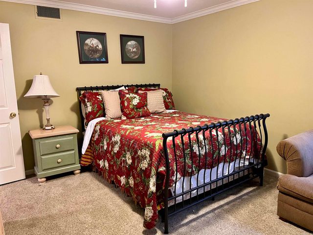 200 Pretti Pt Apt F2, Hot Springs, AR 71913