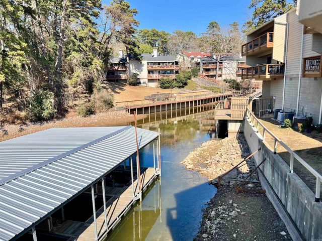 200 Pretti Pt Apt F2, Hot Springs, AR 71913