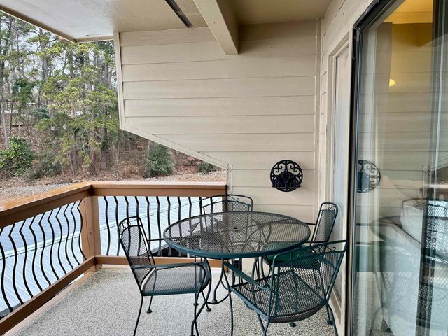 200 Pretti Pt Apt F2, Hot Springs, AR 71913