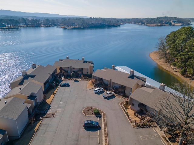 200 Pretti Pt Apt F2, Hot Springs, AR 71913