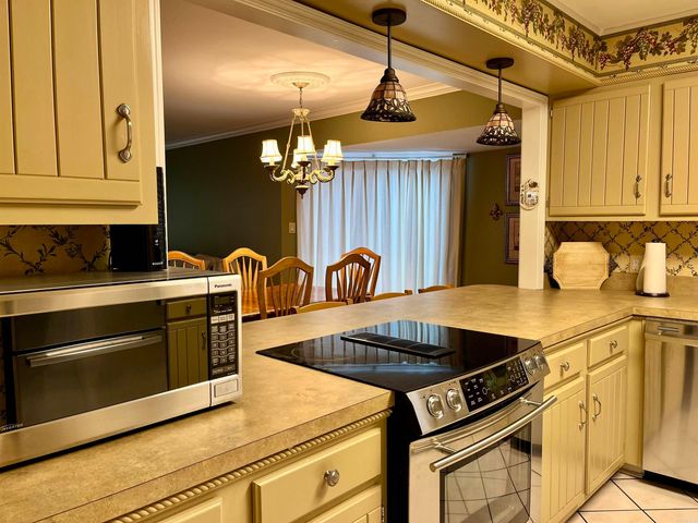 200 Pretti Pt Apt F2, Hot Springs, AR 71913