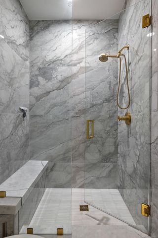 2612 Invitational Drive, Oakland Twp, MI 48363