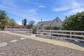 1124 E Mariposa Street, Altadena, CA 91001