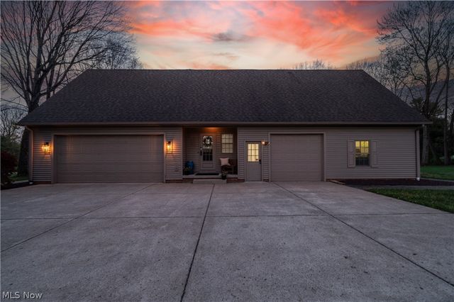 4306 Janell Court, Canfield, OH 44406