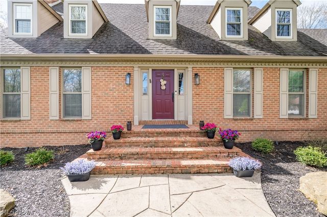 4306 Janell Court, Canfield, OH 44406