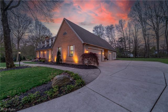 4306 Janell Court, Canfield, OH 44406