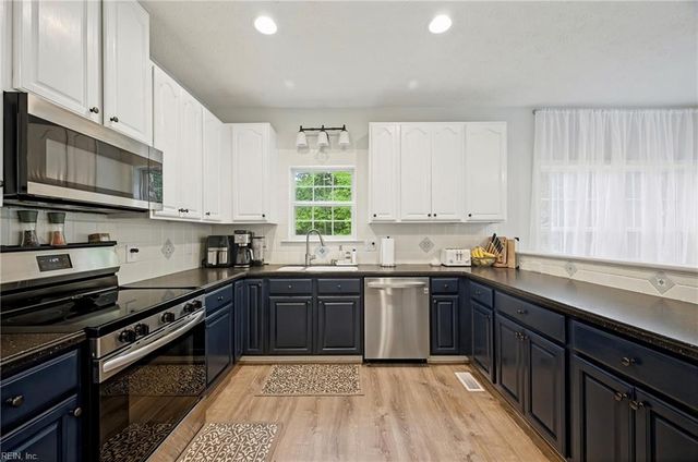 7953 Founders Mill WAY, Gloucester, VA 23061