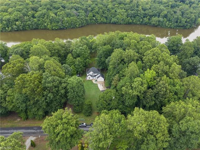 7953 Founders Mill WAY, Gloucester, VA 23061