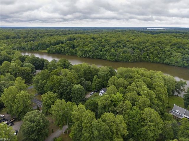 7953 Founders Mill WAY, Gloucester, VA 23061