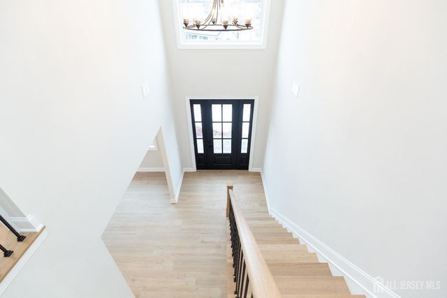 7 Altamont Road, Edison, NJ 08817