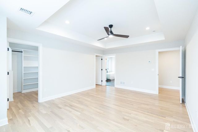 7 Altamont Road, Edison, NJ 08817