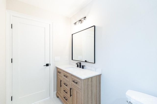 7 Altamont Road, Edison, NJ 08817