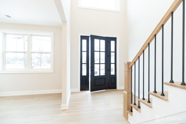 7 Altamont Road, Edison, NJ 08817