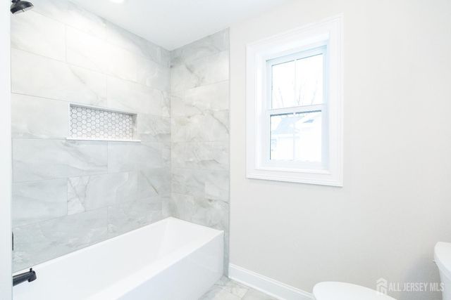 7 Altamont Road, Edison, NJ 08817