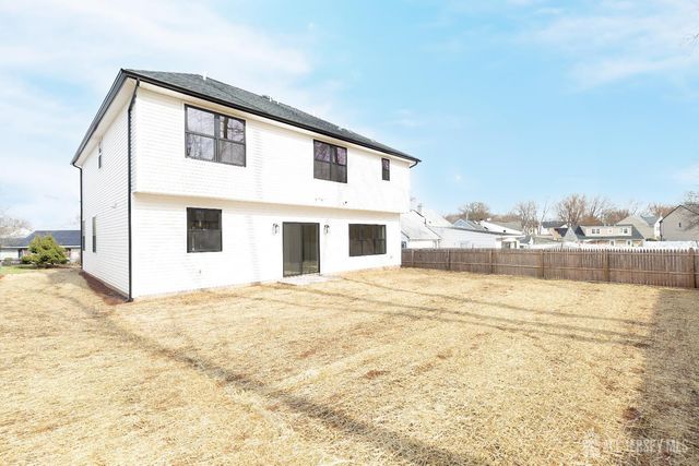 7 Altamont Road, Edison, NJ 08817