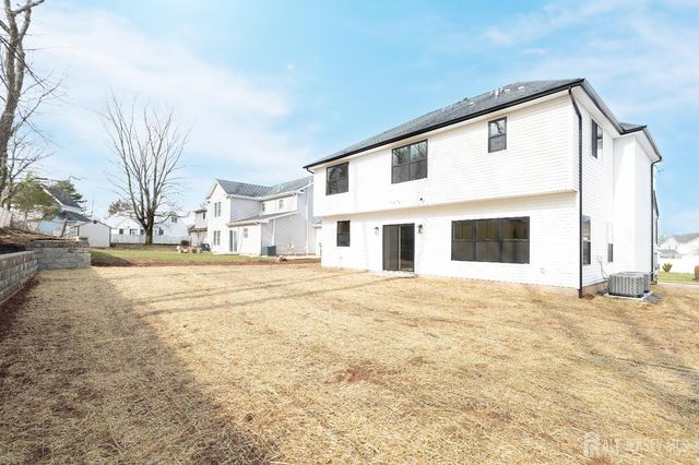 7 Altamont Road, Edison, NJ 08817