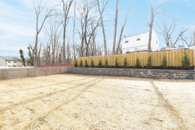 7 Altamont Road, Edison, NJ 08817