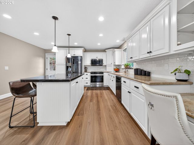 15379 Sw SUNSET Blvd, Sherwood, OR 97140