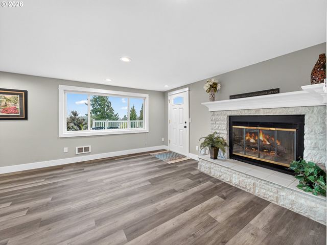 15379 Sw SUNSET Blvd, Sherwood, OR 97140