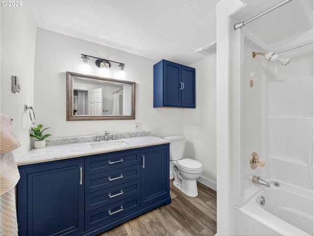 15379 Sw SUNSET Blvd, Sherwood, OR 97140