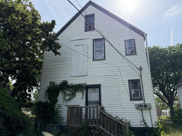 2727 N 24th PLACE, Milwaukee, WI 53206