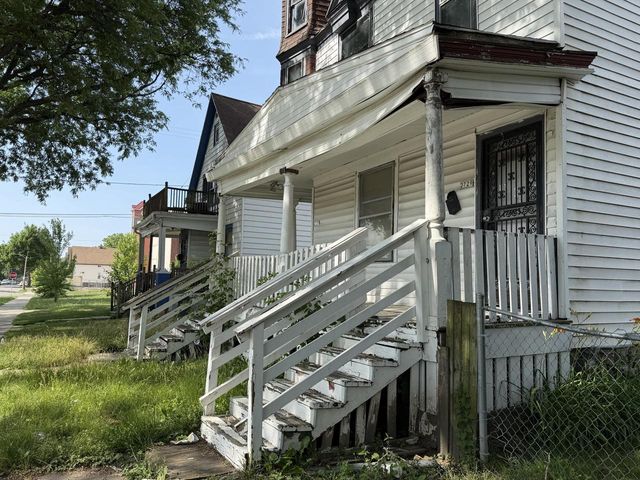 2727 N 24th PLACE, Milwaukee, WI 53206