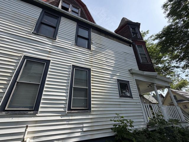 2727 N 24th PLACE, Milwaukee, WI 53206