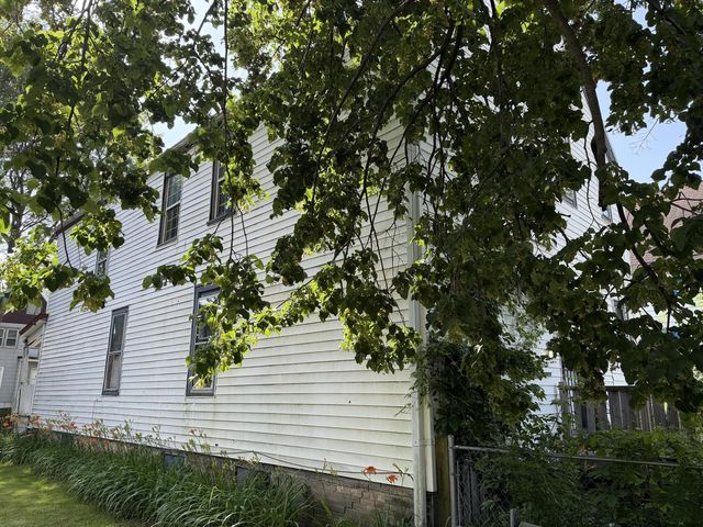 2727 N 24th PLACE, Milwaukee, WI 53206