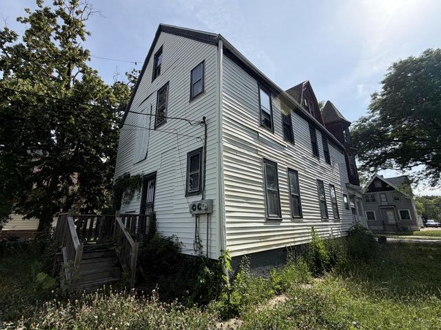 2727 N 24th PLACE, Milwaukee, WI 53206