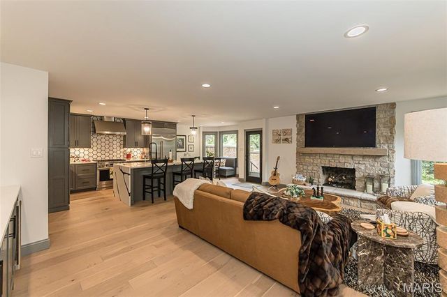 14426 Open Meadow Court W, Chesterfield, MO 63017