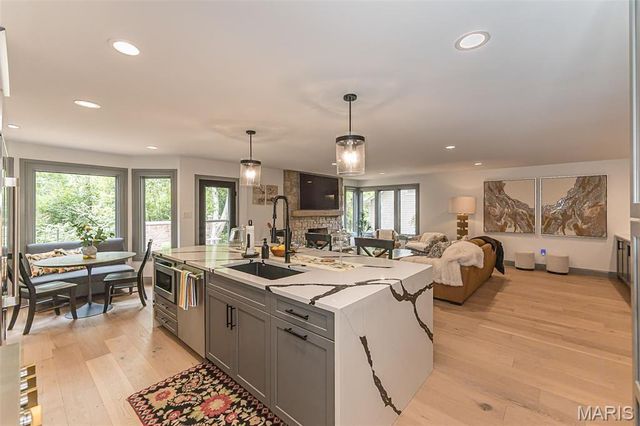 14426 Open Meadow Court W, Chesterfield, MO 63017