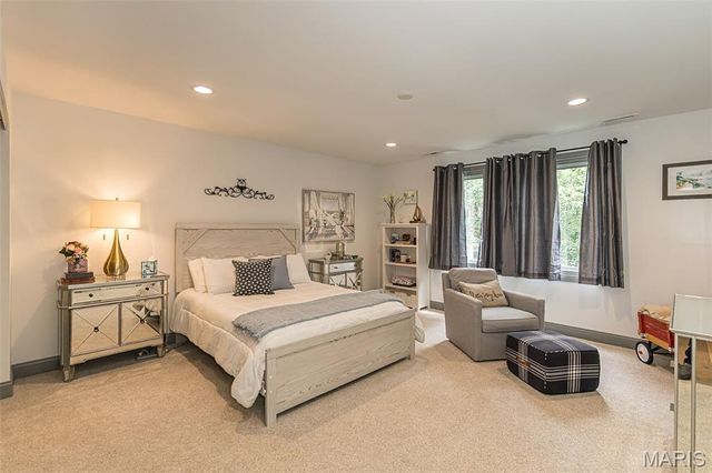 14426 Open Meadow Court W, Chesterfield, MO 63017