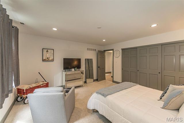 14426 Open Meadow Court W, Chesterfield, MO 63017