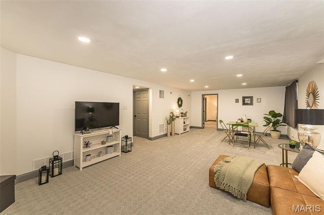 14426 Open Meadow Court W, Chesterfield, MO 63017