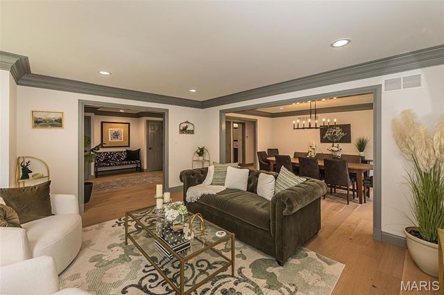 14426 Open Meadow Court W, Chesterfield, MO 63017