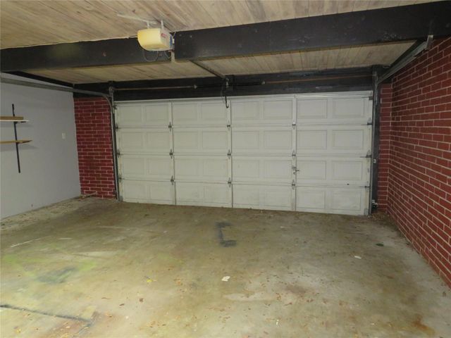 1505 Oak Ridge Drive, Dickinson, TX 77539