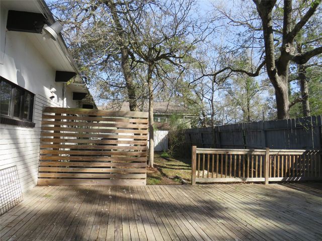 1505 Oak Ridge Drive, Dickinson, TX 77539