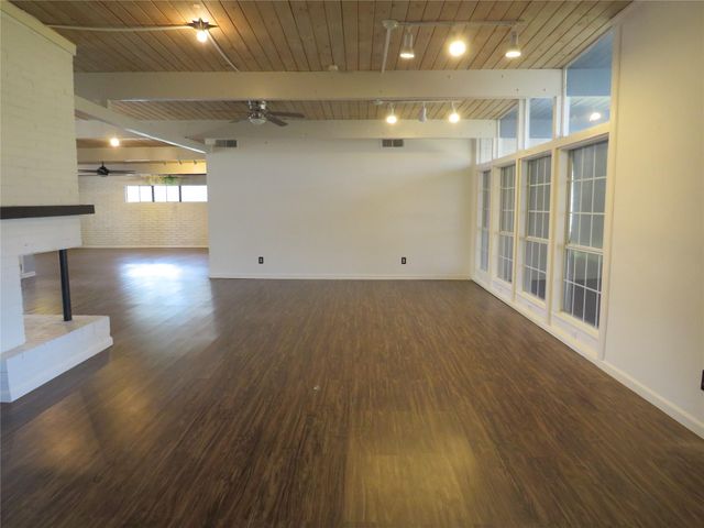 1505 Oak Ridge Drive, Dickinson, TX 77539