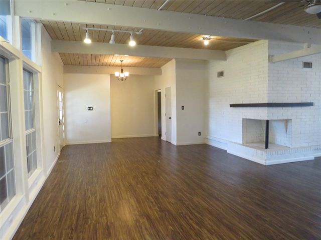 1505 Oak Ridge Drive, Dickinson, TX 77539